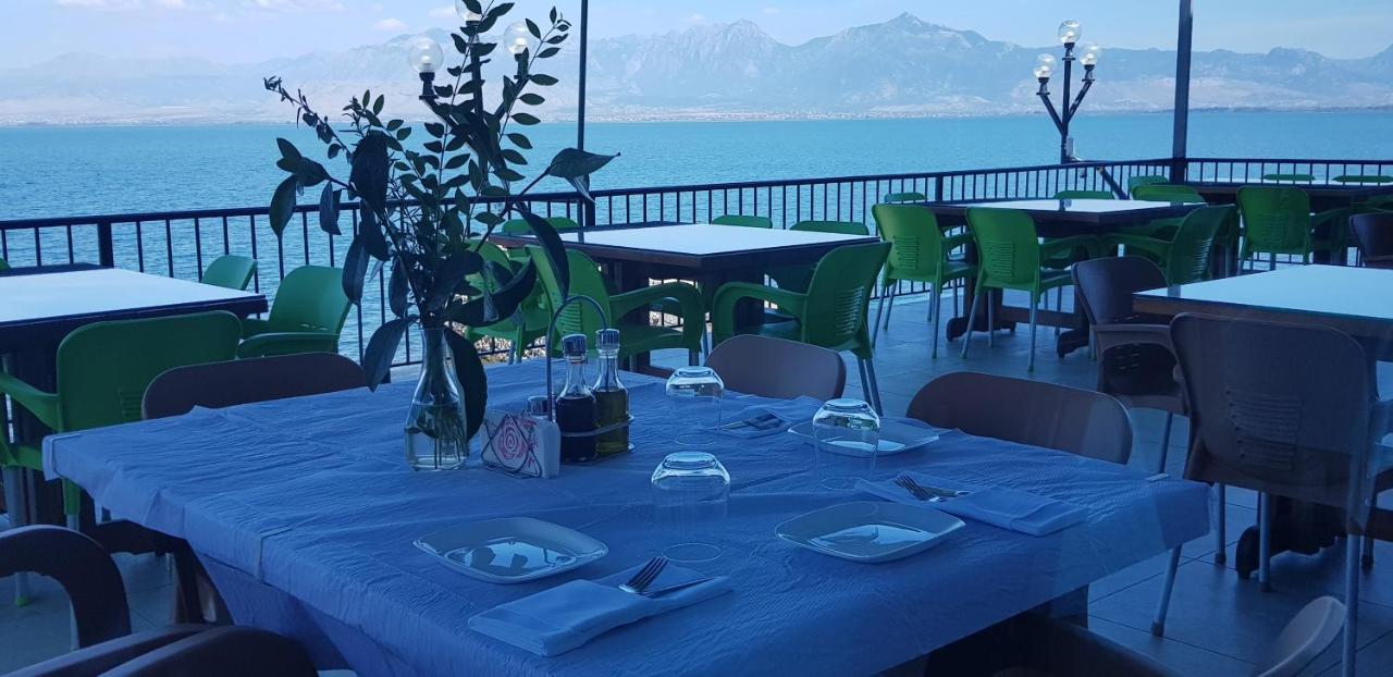 Rooms Lake View Balani Restaurant Shkodër Eksteriør billede