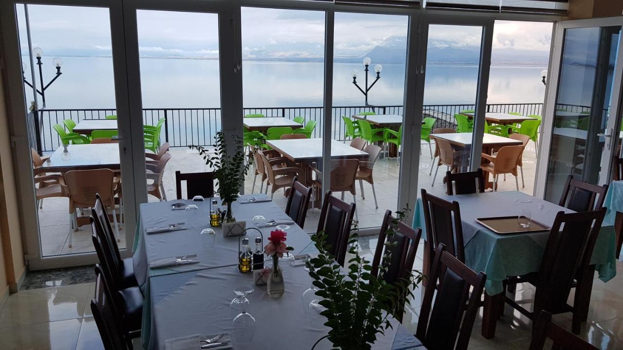 Rooms Lake View Balani Restaurant Shkodër Eksteriør billede