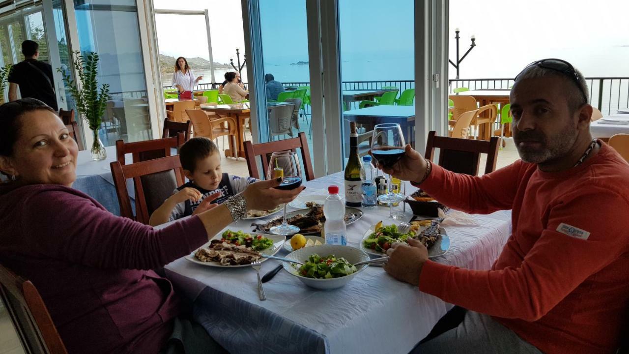 Rooms Lake View Balani Restaurant Shkodër Eksteriør billede