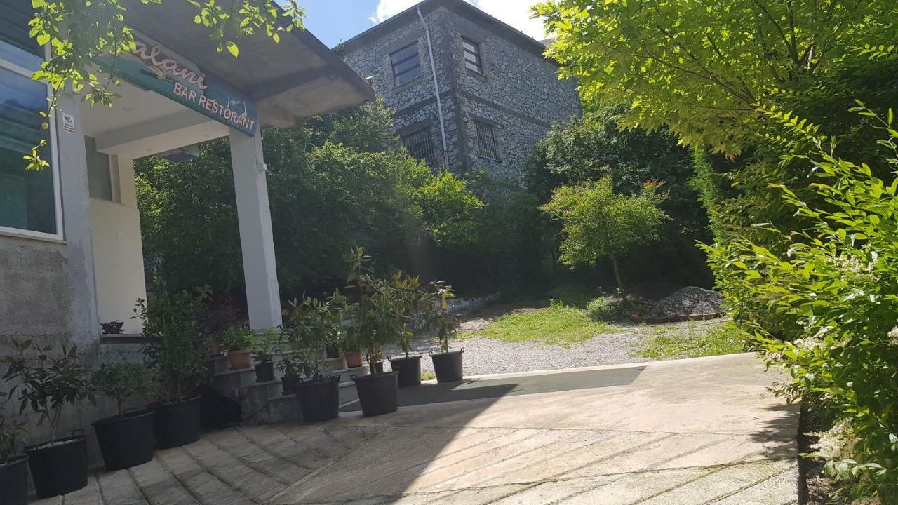 Rooms Lake View Balani Restaurant Shkodër Eksteriør billede
