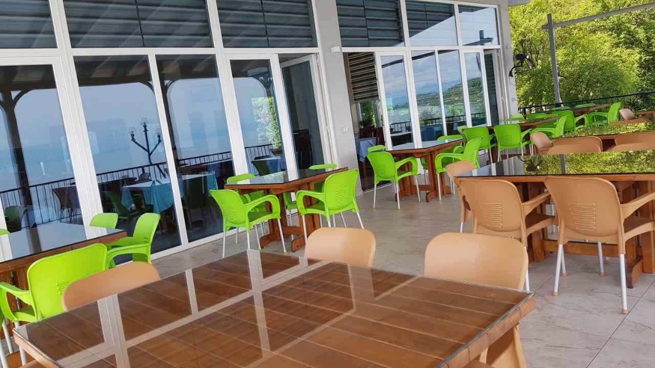 Rooms Lake View Balani Restaurant Shkodër Eksteriør billede