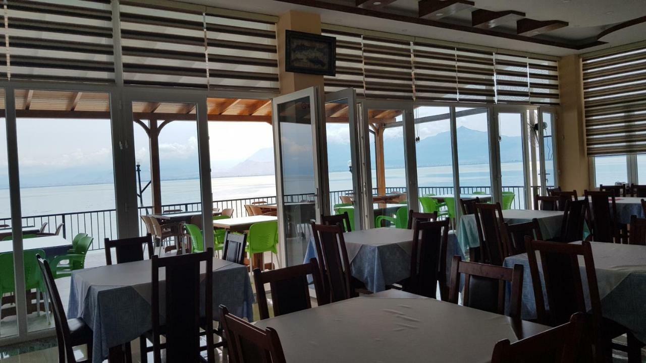 Rooms Lake View Balani Restaurant Shkodër Eksteriør billede