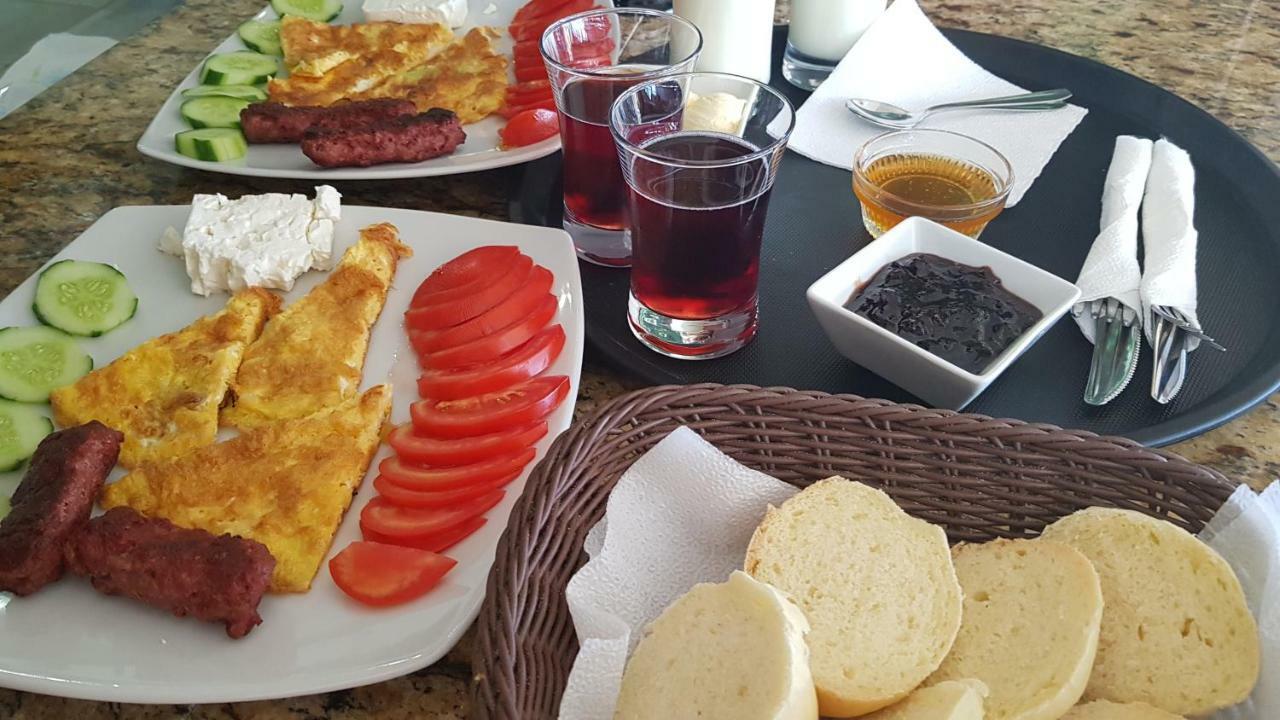 Rooms Lake View Balani Restaurant Shkodër Eksteriør billede